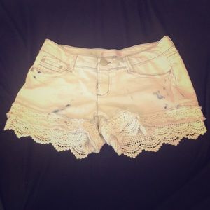 Washed out Jean Shorts, with lace